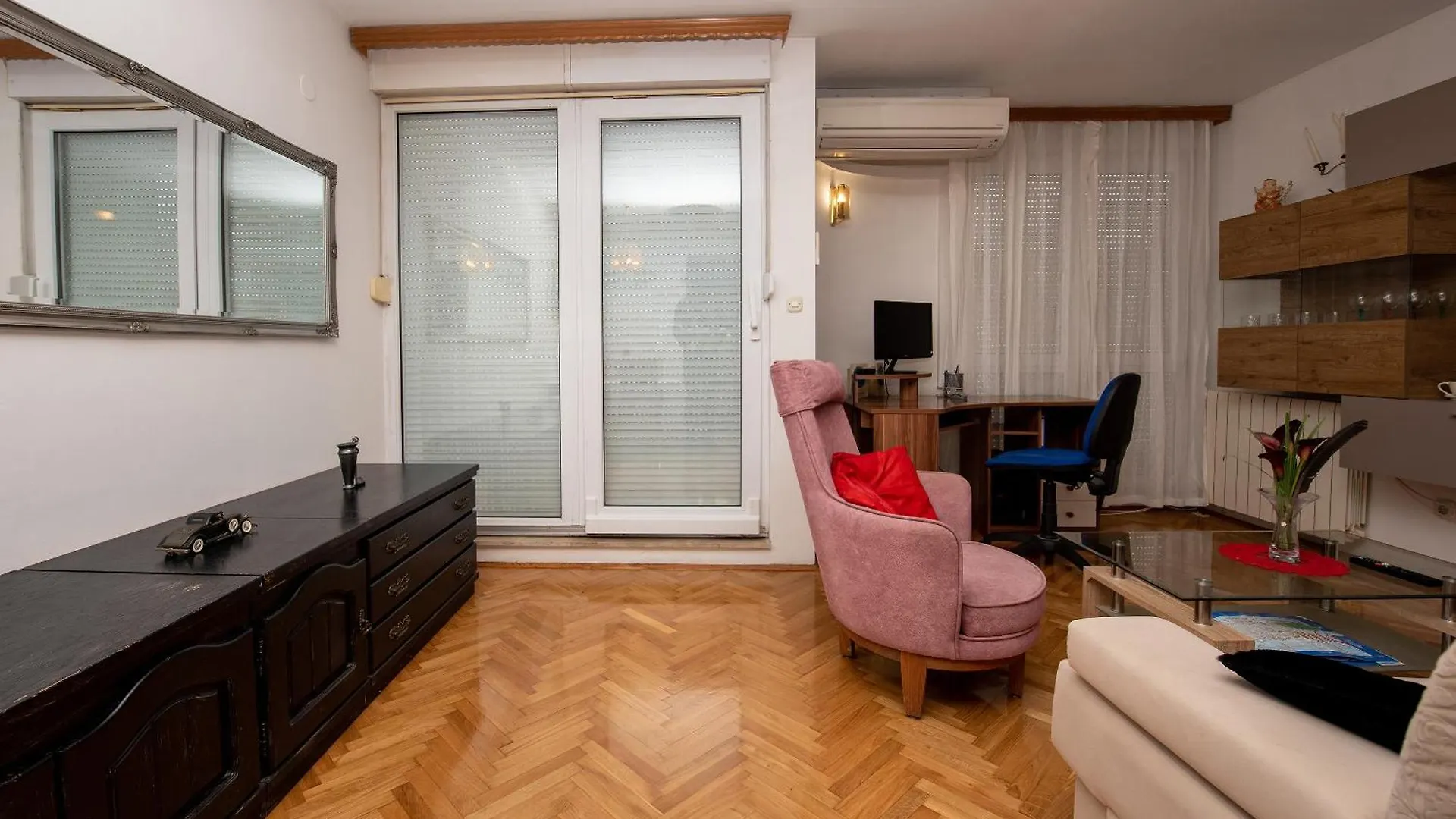 Split2 Apartment Split