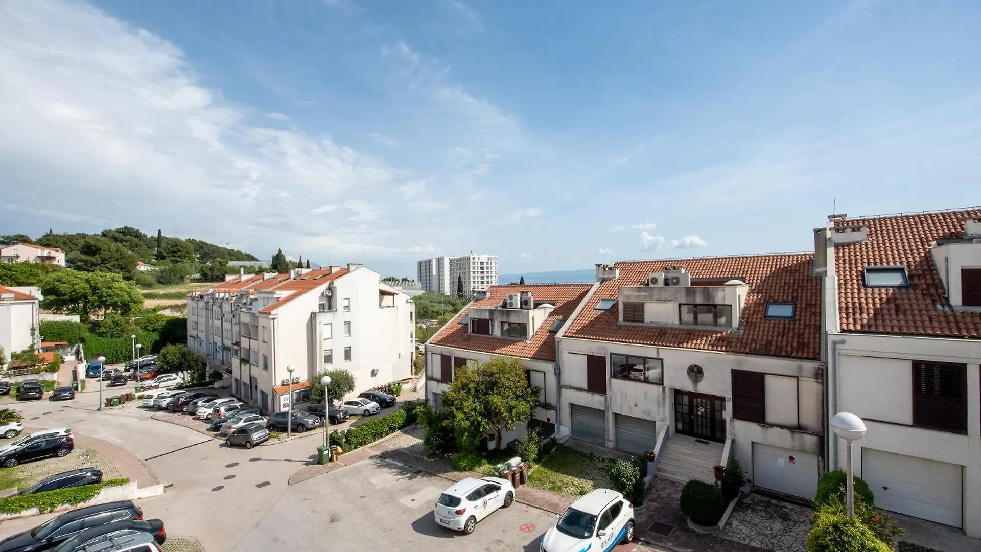 Split2 Apartment