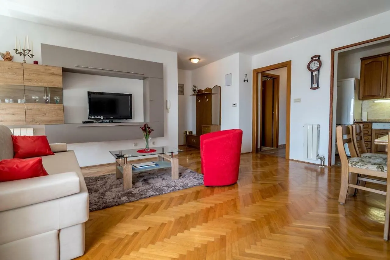 Split2 Apartment Split